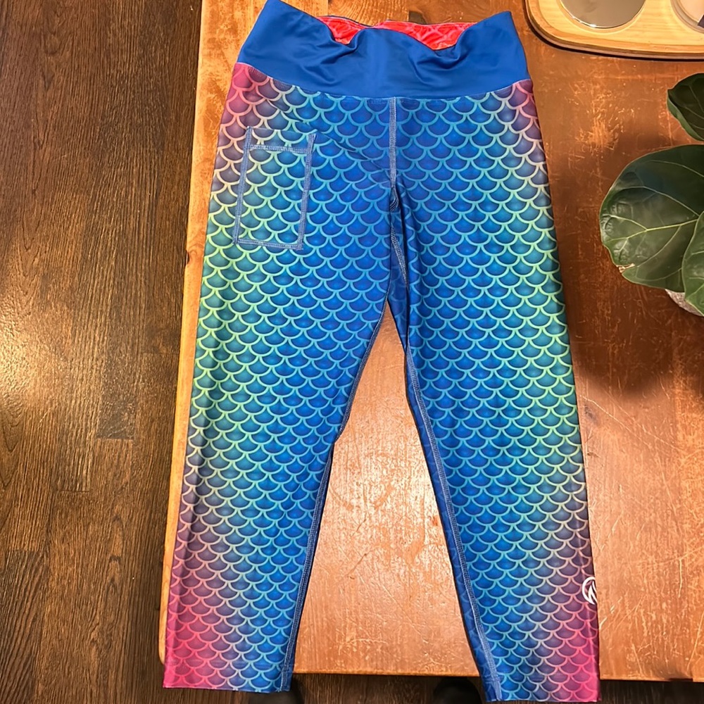 InkNBurn mermaid crops